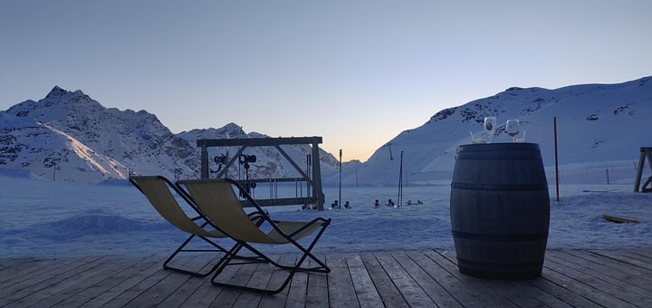 Free Relax Aperitif photo and picture