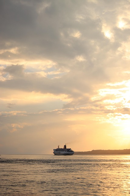 Free Ship Sailing photo and picture