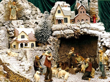 Free Christmas Snow Manger photo and picture