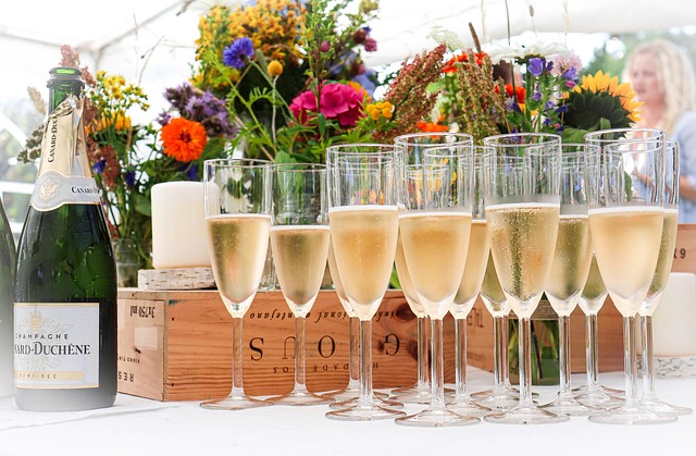 Free Wedding Champagne photo and picture