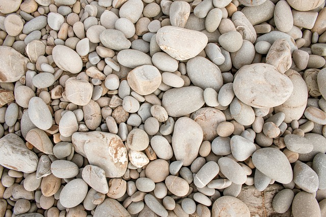 Kamene, Seaside, Biela