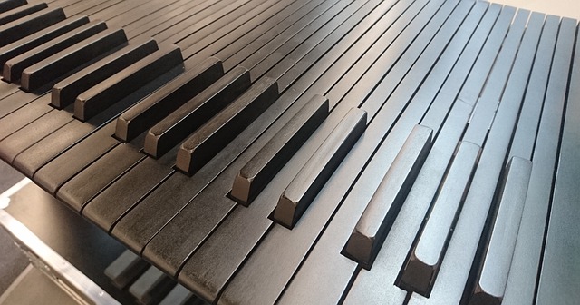 Free Keyboard Piano photo and picture