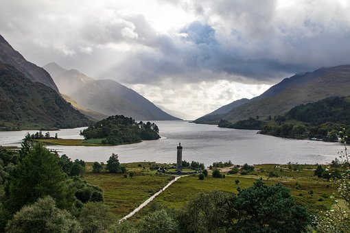 Glenfinnan, Denkmal, Bucht, Berge, Hügel