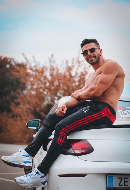Free Man Car Wallpapers photo and picture