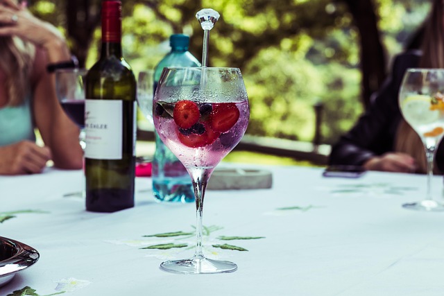 Free Gin Alcohol photo and picture