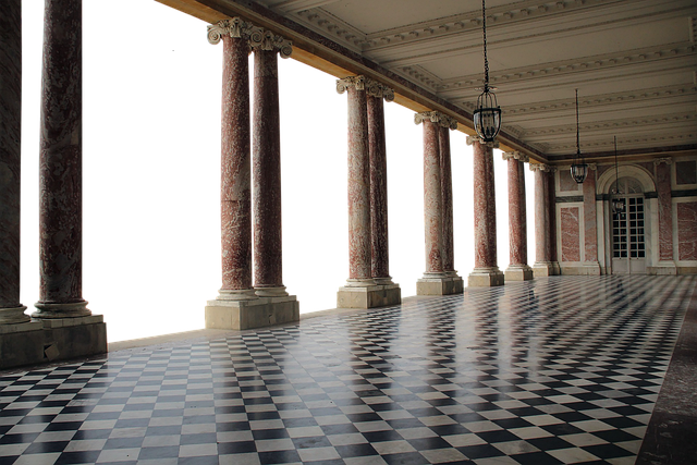 Free gallery pillars hallway illustration