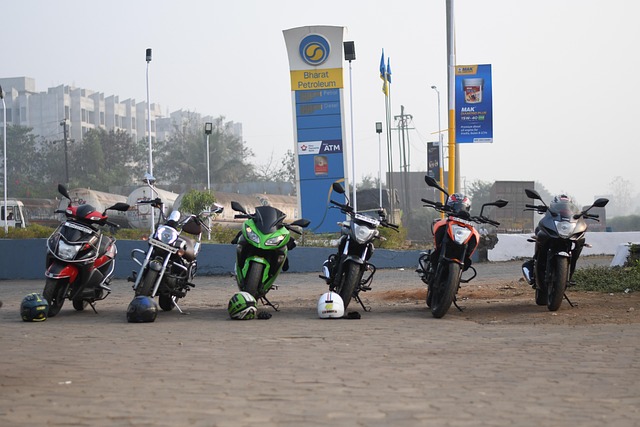 Fahrräder, Tankstelle, Motorrad, Gas