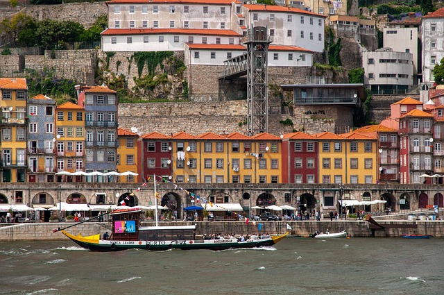 Free Boat Port photo and picture
