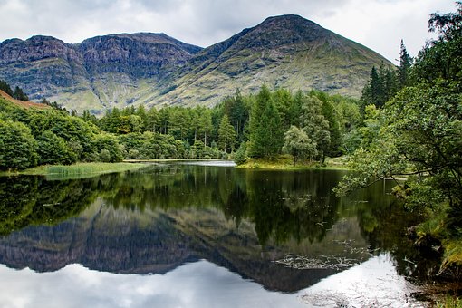 See, Bäume, Wald, Berge, Lochan