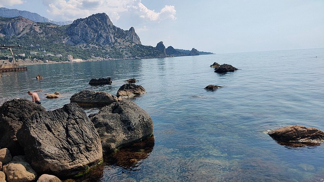 Pisica De Munte, Mare, Crimeea, Pietre