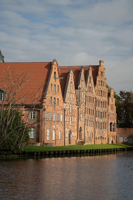 Lübeck, Gebäude, Fluss, Salzspeicher