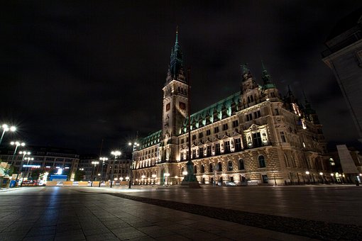 Free Hamburg Town Hall photo and picture
