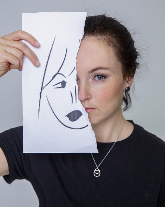 Bulimia: înlănțuindu-te într-un ciclu distructiv al mâncării și eliminării, o luptă cu consecințe devastatoare