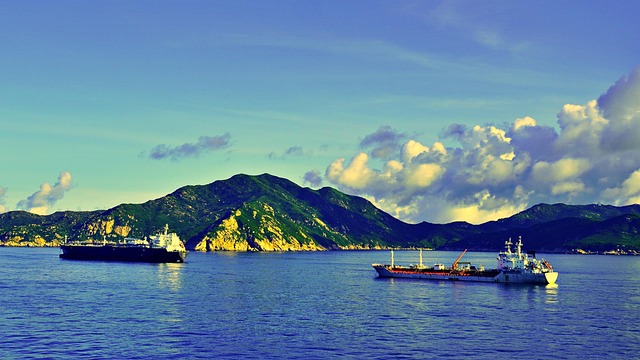 Free Vessel Ship photo and picture