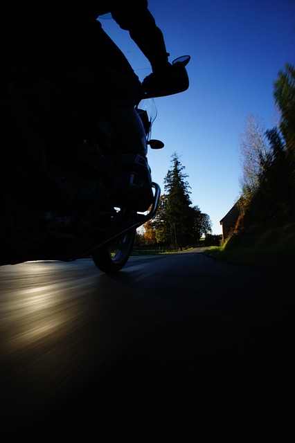 Motor, Blauw Uur, Begane Grond
