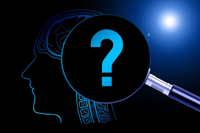 Free brain magnifying glass analysis illustration