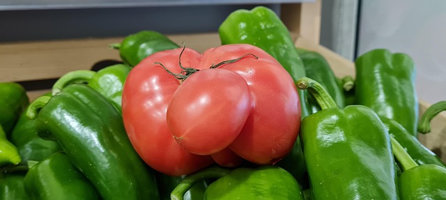 Free Tomato Vegetables photo and picture