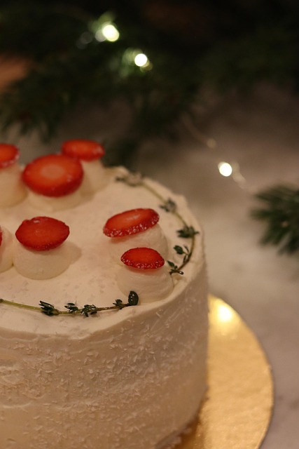 Free Cake Strawberry Cake photo and picture