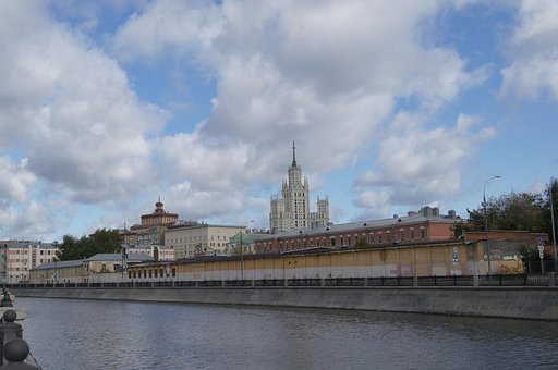 Москва, Набережная, Высотка