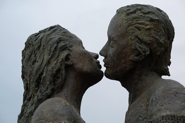 Free Statue Lovers photo and picture
