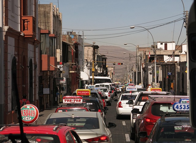 Trafic, Mașini, Taxi, Completa