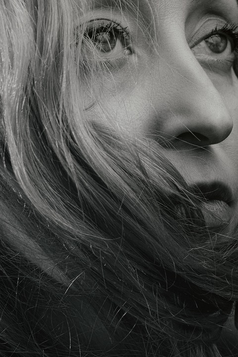 woman-5950348_960_720.jpg