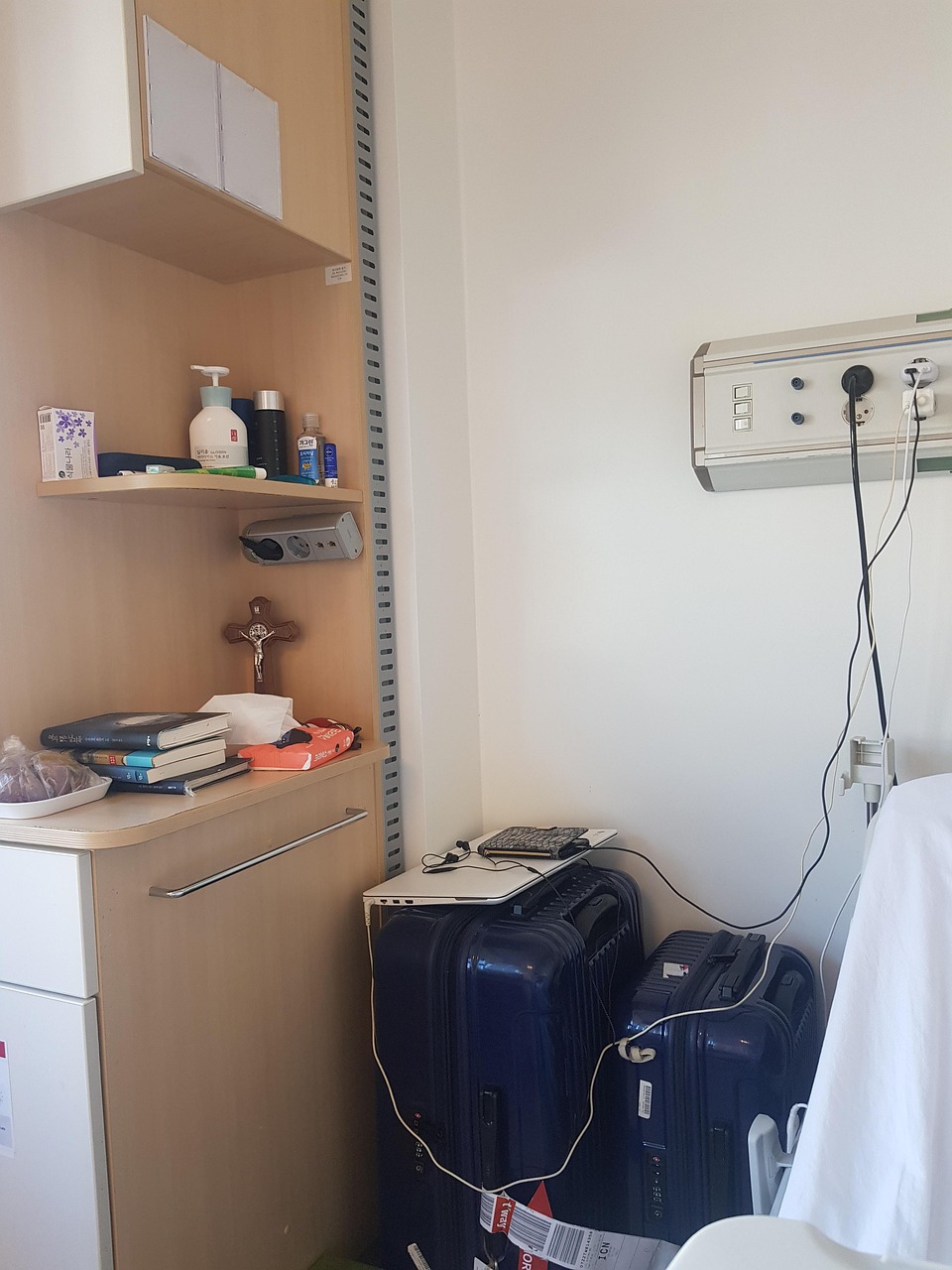 Hospitalization Photo Hospital Hospitalization - Free photo on Pixabay - Pixabay