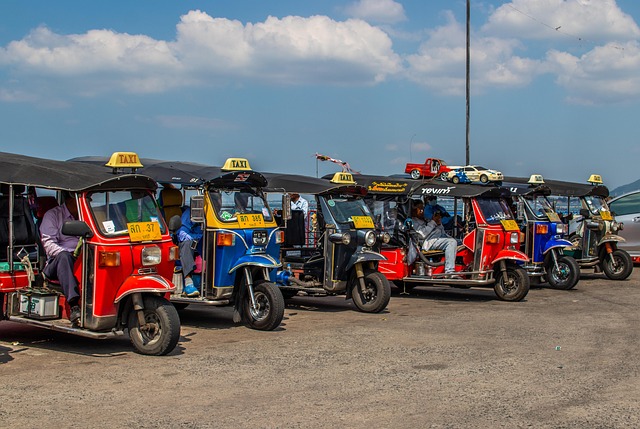 Free Tuktuk Taxi photo and picture