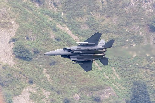 Lakenheath F-15, Proud, Bojovník, Raf