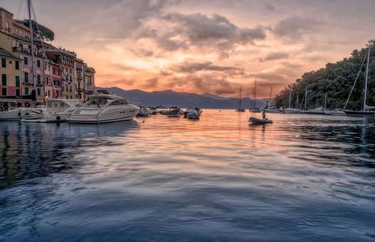 Free Town Boats photo and picture