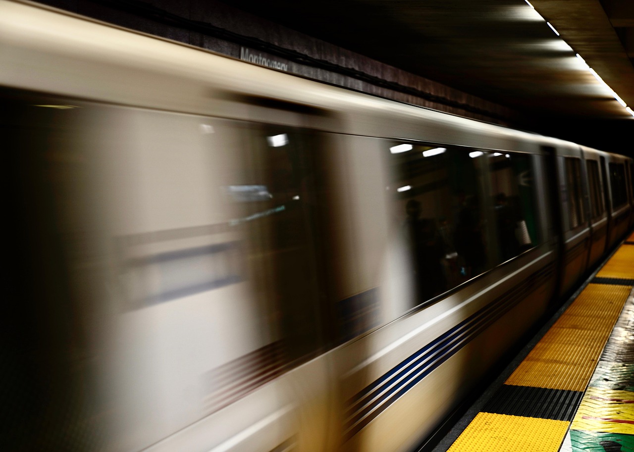 Train - free online jigsaw puzzle photo