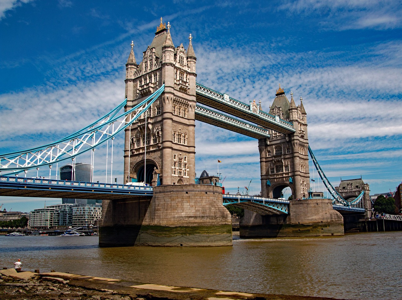 Tower Bridge - free online jigsaw puzzle photo