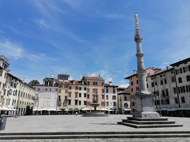 Udine, Itália, Friuli, Cidade