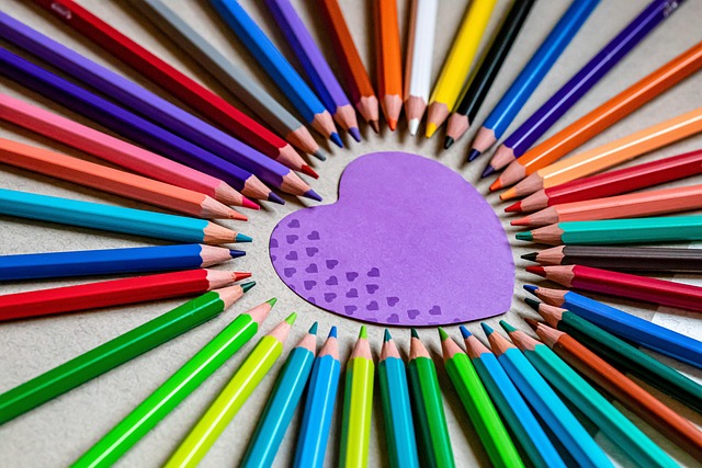 Download free HD stock image of Colored Pencils Heart Free Colored Pencils Heart photo and picture