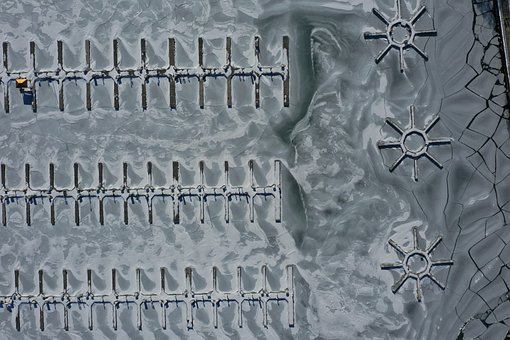 Free Lake Frozen photo and picture