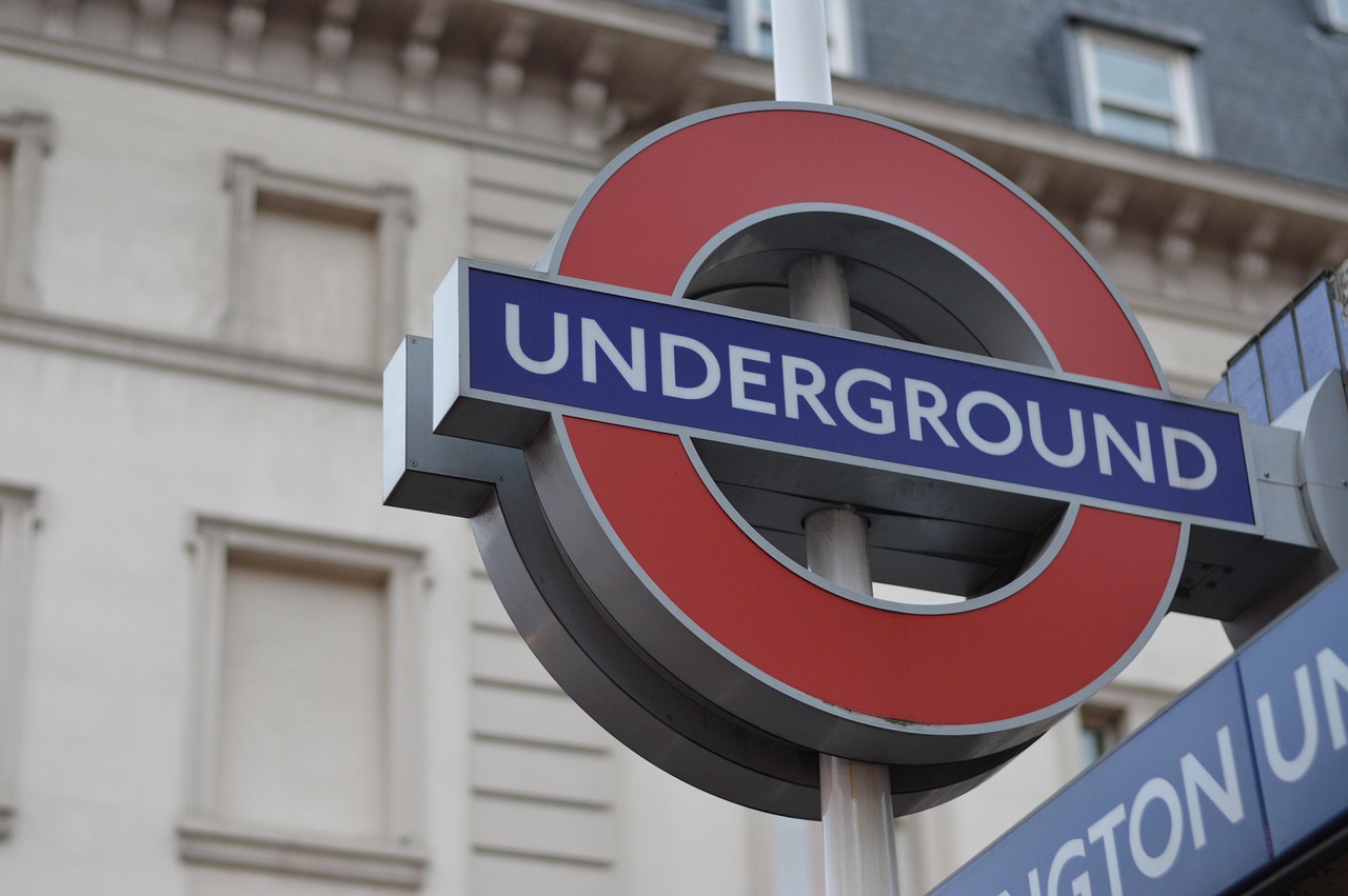 Understeen Sign Underground Sign London - Free photo on Pixabay