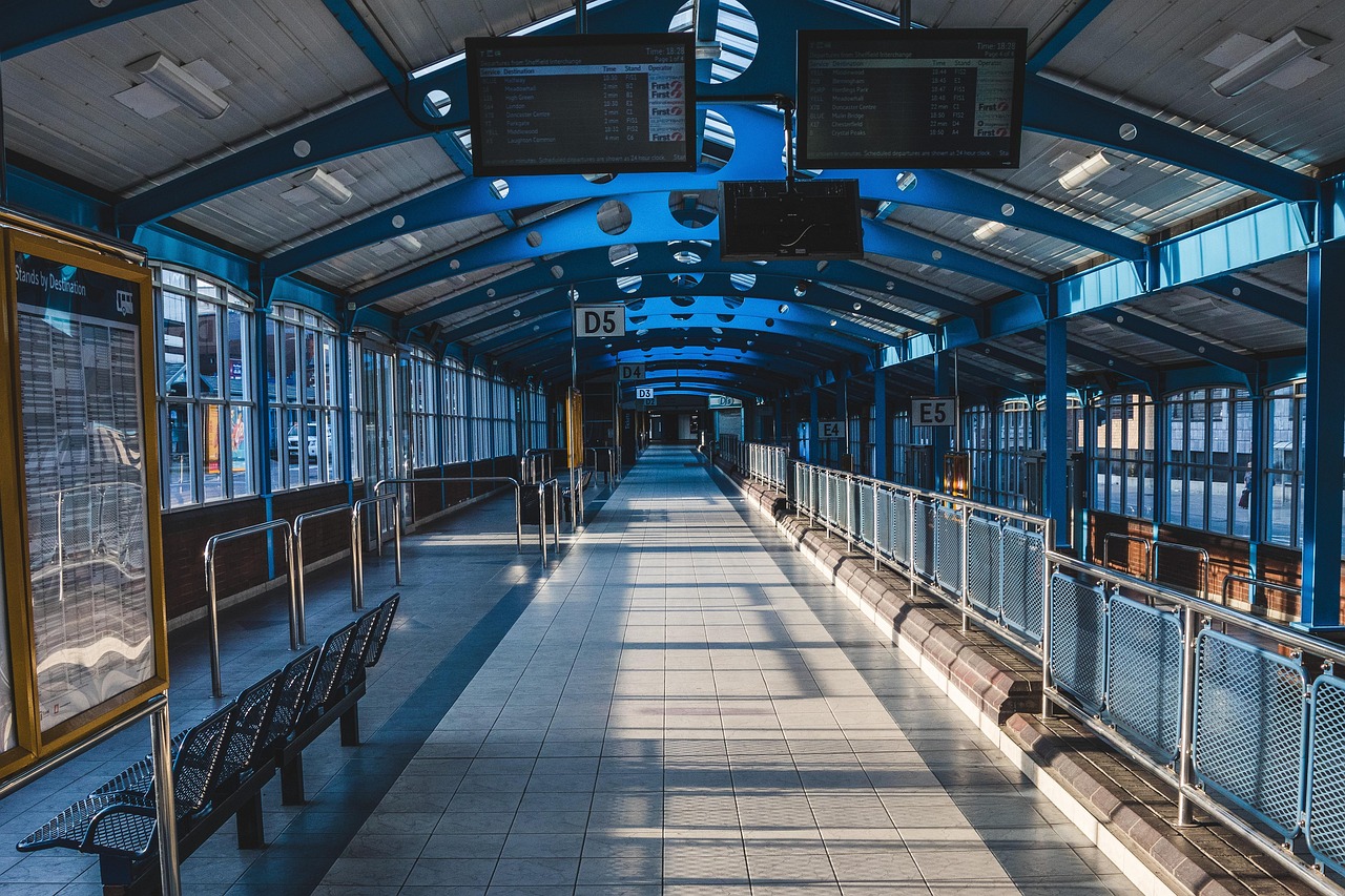 Bus Station Building - Free photo on Pixabay