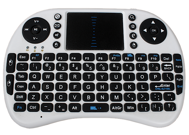 Free Keyboard Controller illustration and picture