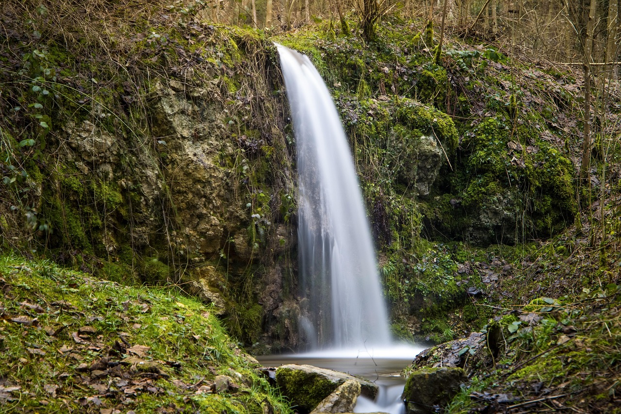 Waterfall - free online jigsaw puzzle photo