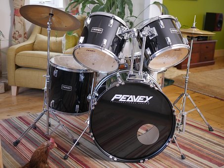 Trommer, Musik, Instrumenter, Band
