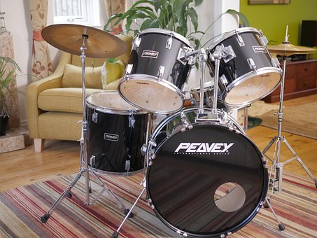 Trommer, Musik, Instrumenter, Band