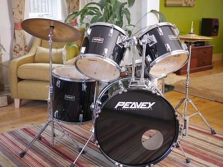 Trommer, Musik, Instrumenter, Band