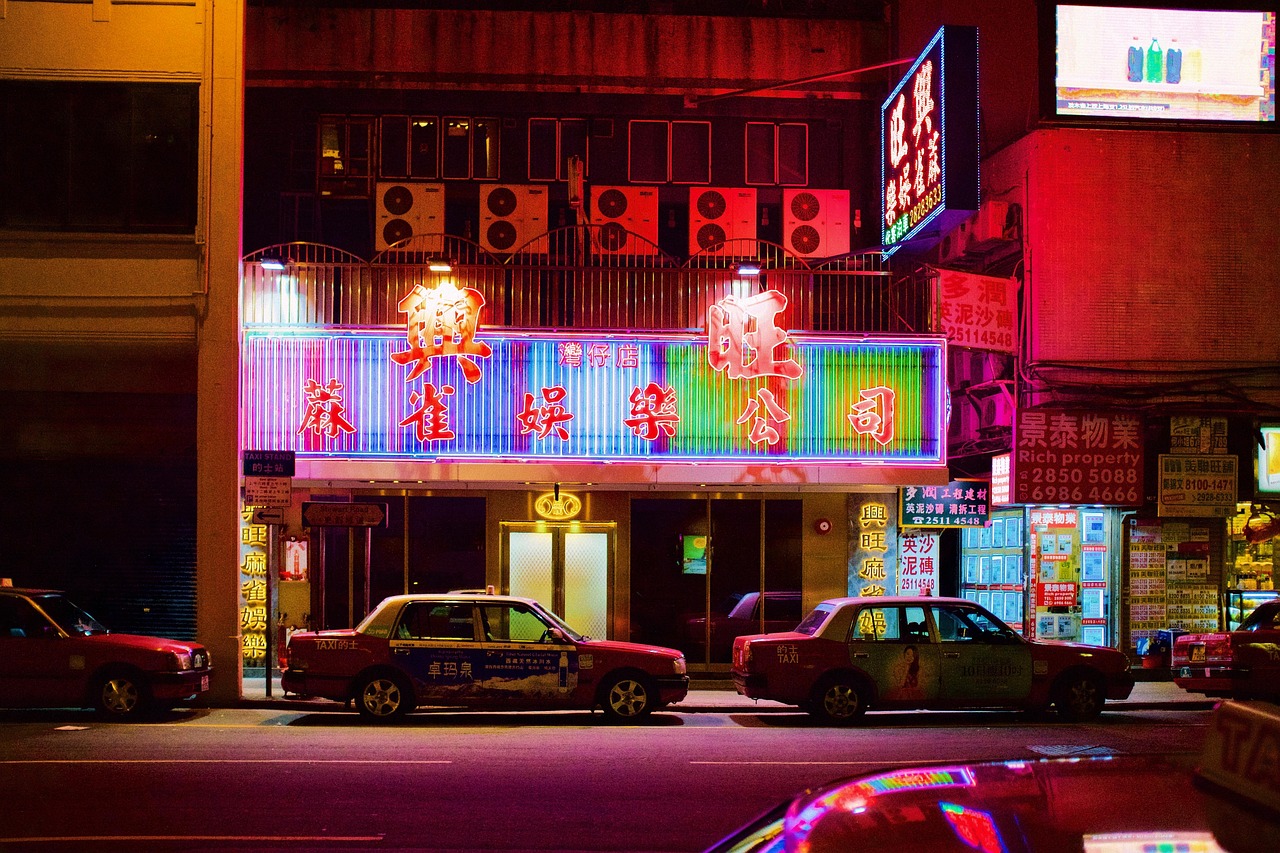 Street - free online jigsaw puzzle photo