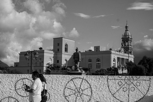 Free Monterrey Macroplaza photo and picture