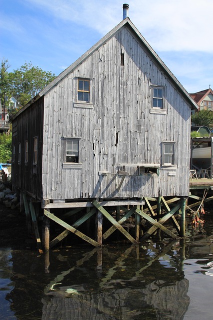 Free Stilt House Fish Shack photo and picture