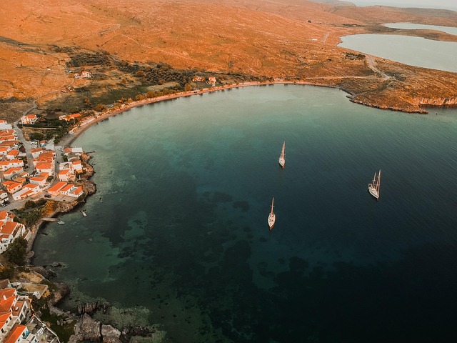 Free Boats Sea photo and picture