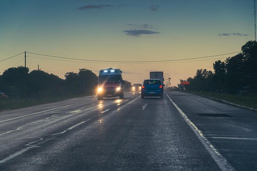 Ambulance, Trafik, Biler, Vej, Gade