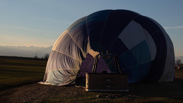 Free Wind Hotairballoon photo and picture