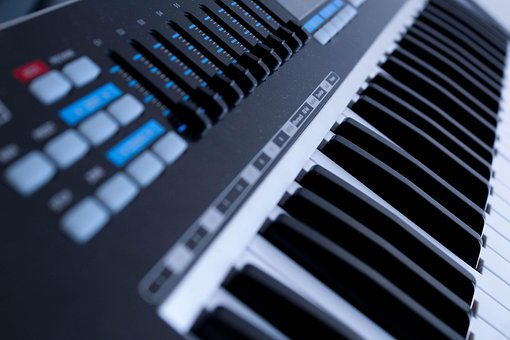 Free Piano Synthesizer photo and picture