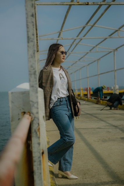 Garota Legal, Praia, Sozinho